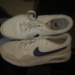 Women’s Nike Air Max